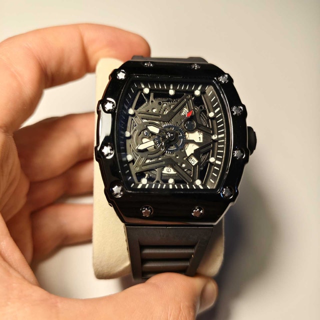 Brand New Luxury Metal Watch – Make a Statement! - photo 2