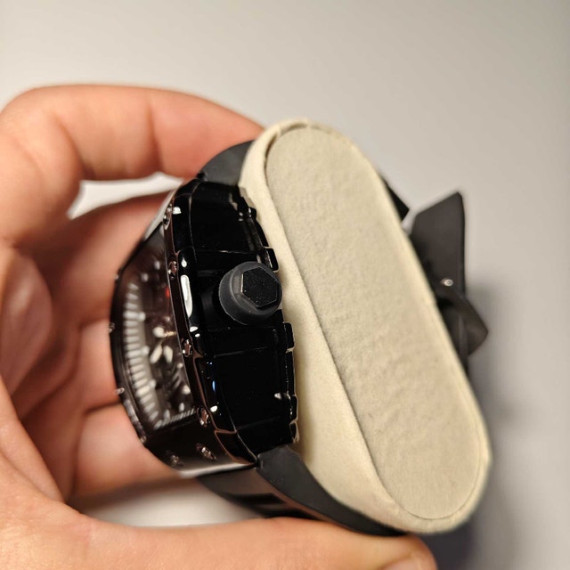 Brand New Luxury Metal Watch – Make a Statement! - photo 5