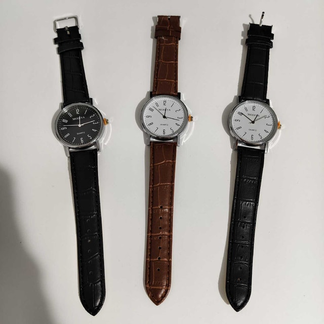 Casual Classic Dress Watch with Leather Strap - Brand New - photo 2