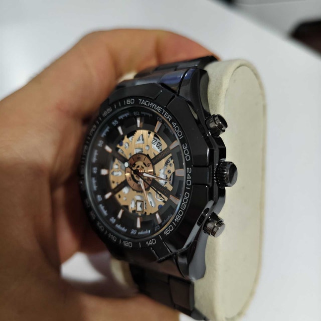 Stylish Full Metal Men’s Watch – Black & Gold Skeleton Design - photo 4