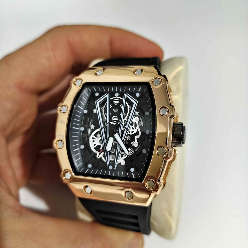 Piano Black and Gold Stylish Large Watch