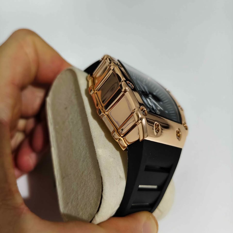 Piano Black and Gold Stylish Large Watch - photo 3