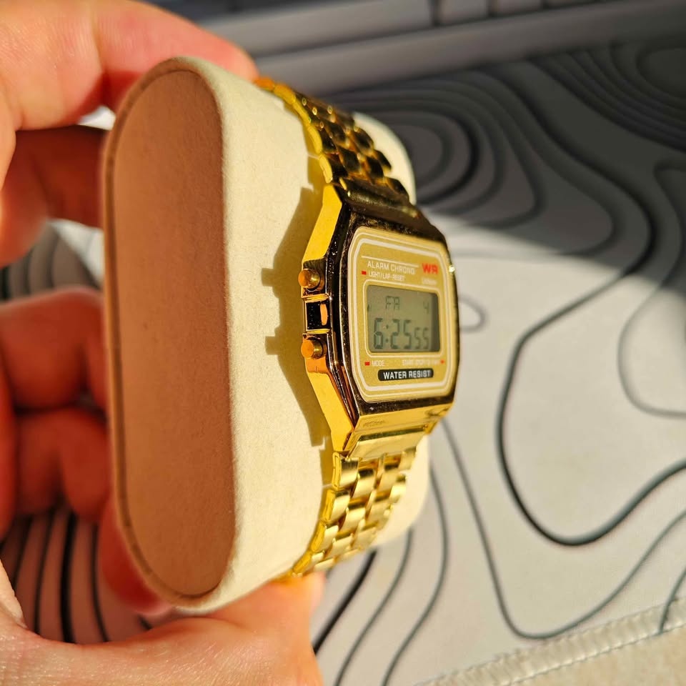 Golden Color Classic Digital Watch - photo 2