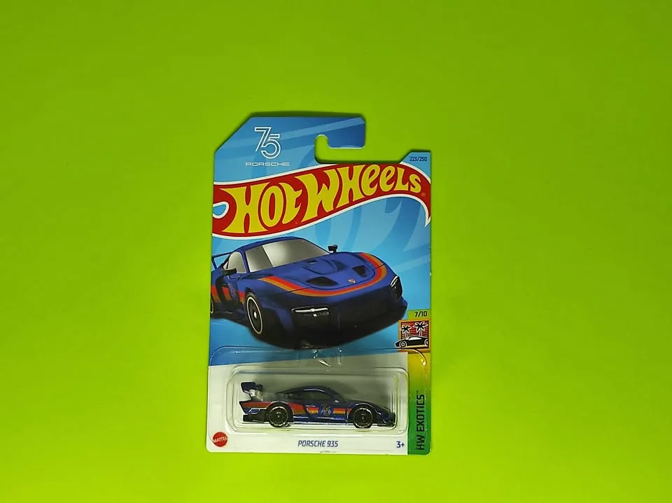 Hotwheels Porsche 935 thumbnail