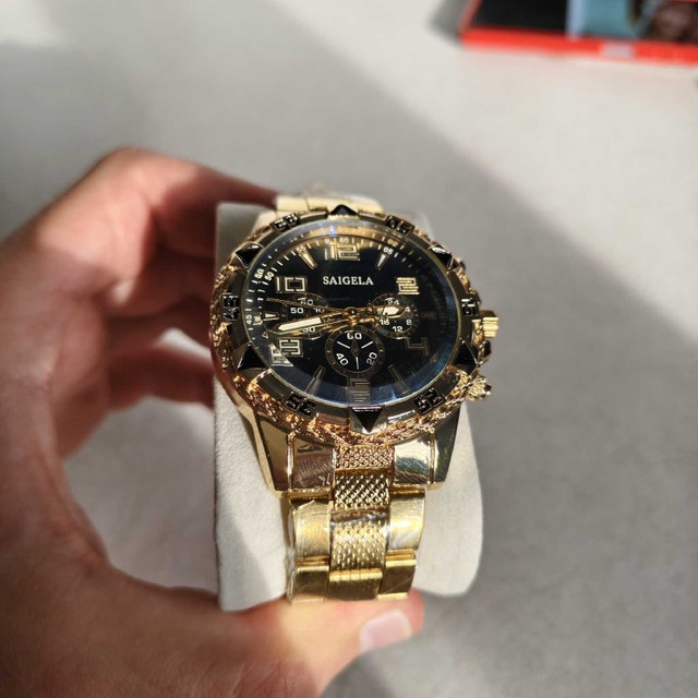 Big and Heavy Golden Colored Full Metal Watch - photo 2