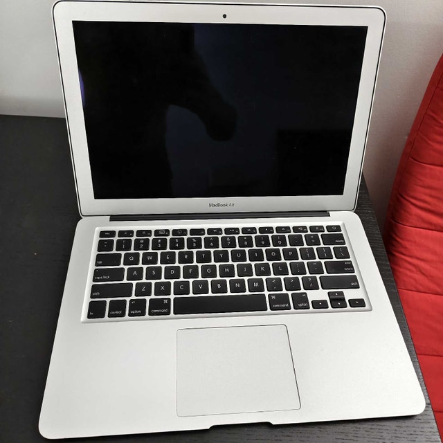 MacBook Air 13” A1369 (Parts/Repair)