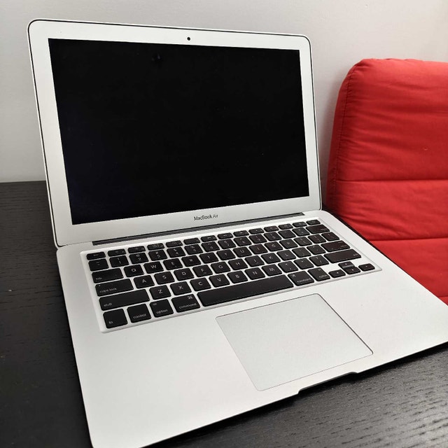 MacBook Air 13” A1369 (Parts/Repair) - photo 3