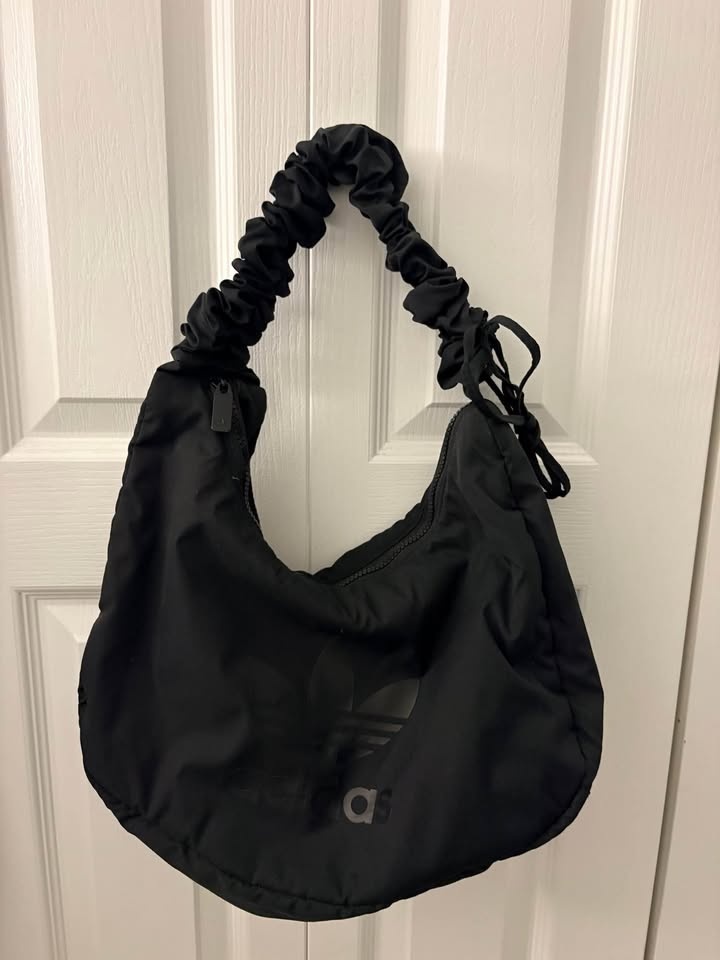 Adidas Black Scrunchie Strap Shoulder Bag - photo 2