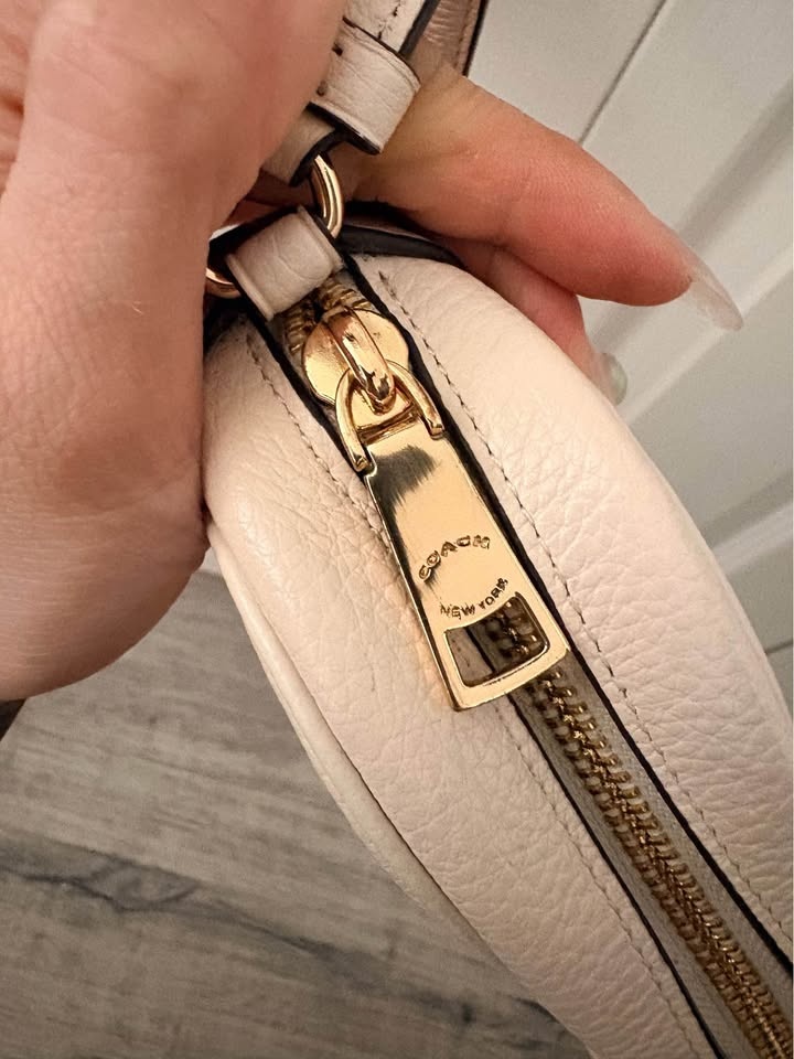 Coach Disney Villains Cream Crossbody Bag - photo 3