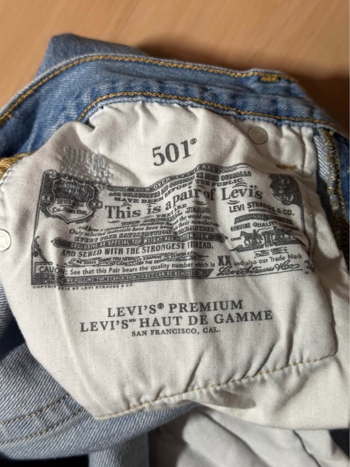 Levis womens jeans W25 L26 - photo 3