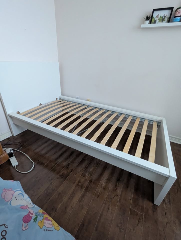Ikea Malm Bed frame + slacks - photo 4