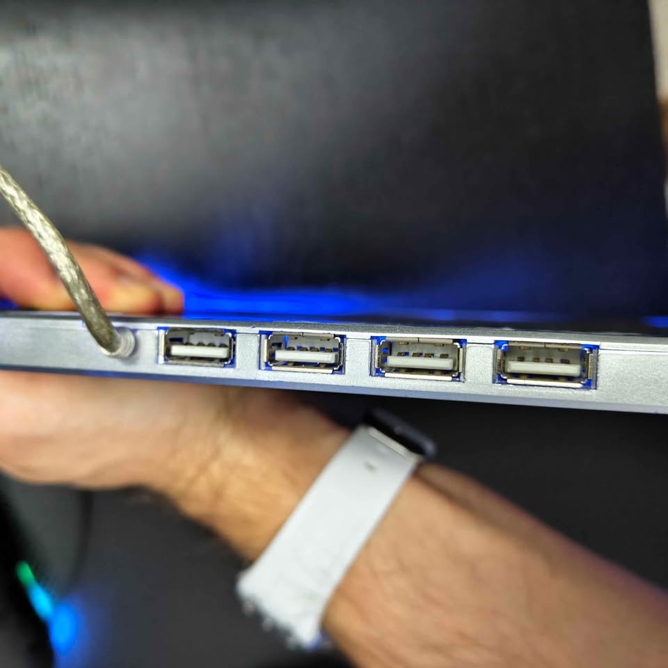 Gaming Mouse Pad with USB Hub - photo 3