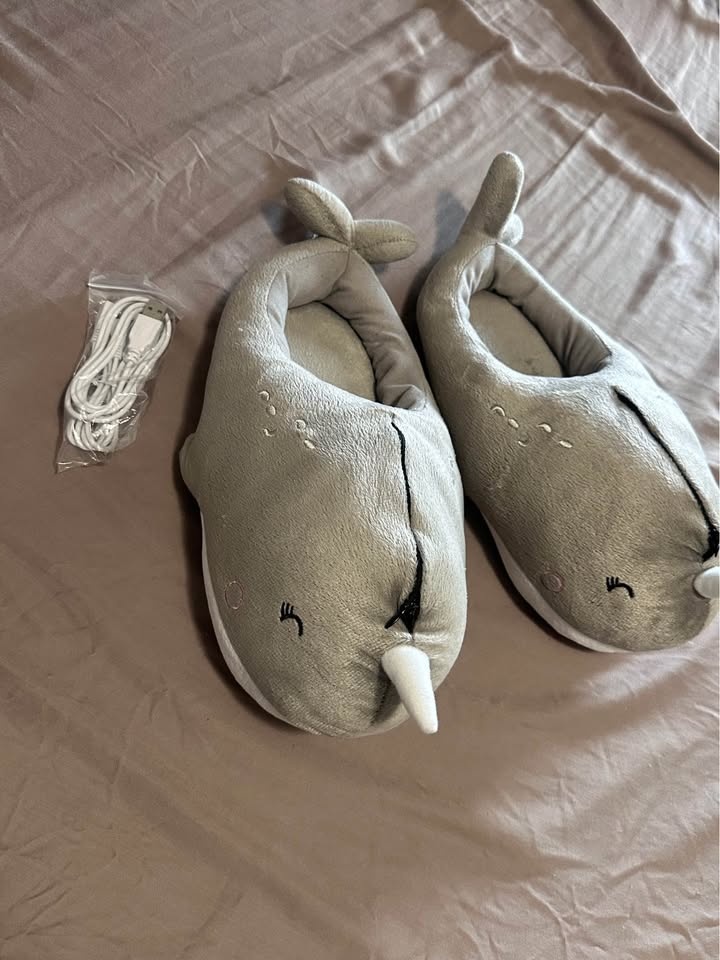 Smoko Narwhal Heated Slippers (Wireless) - photo 3