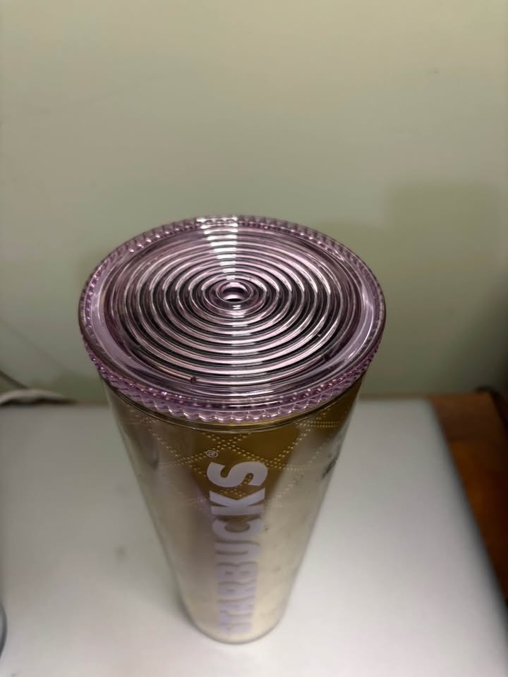 Starbucks Holiday Metallic Gold Quilted Tumbler - photo 3