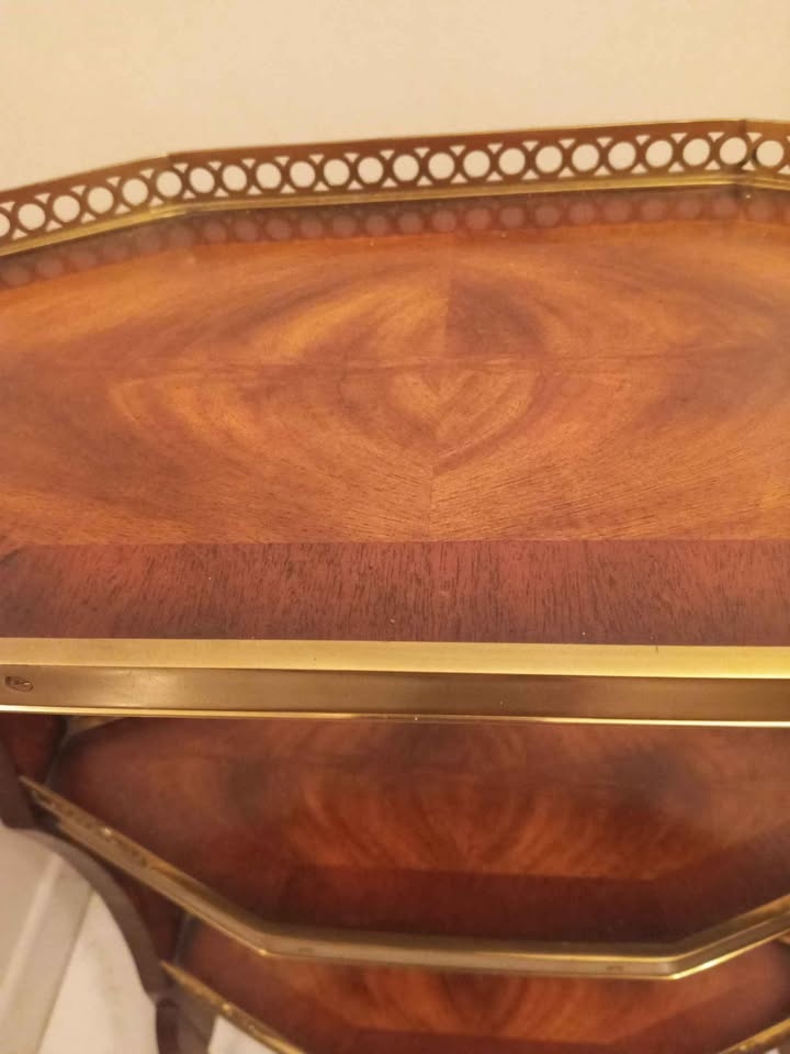 Vintage 3 Tier Accent Table - Theodore Alexander - photo 3