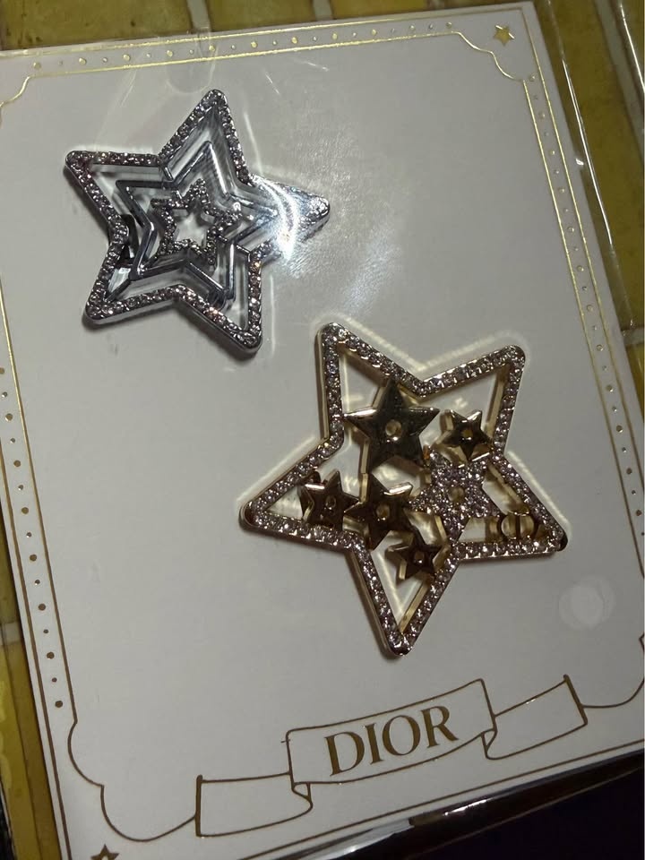 Dior Star Beauty Line GWPHair Clips - photo 2