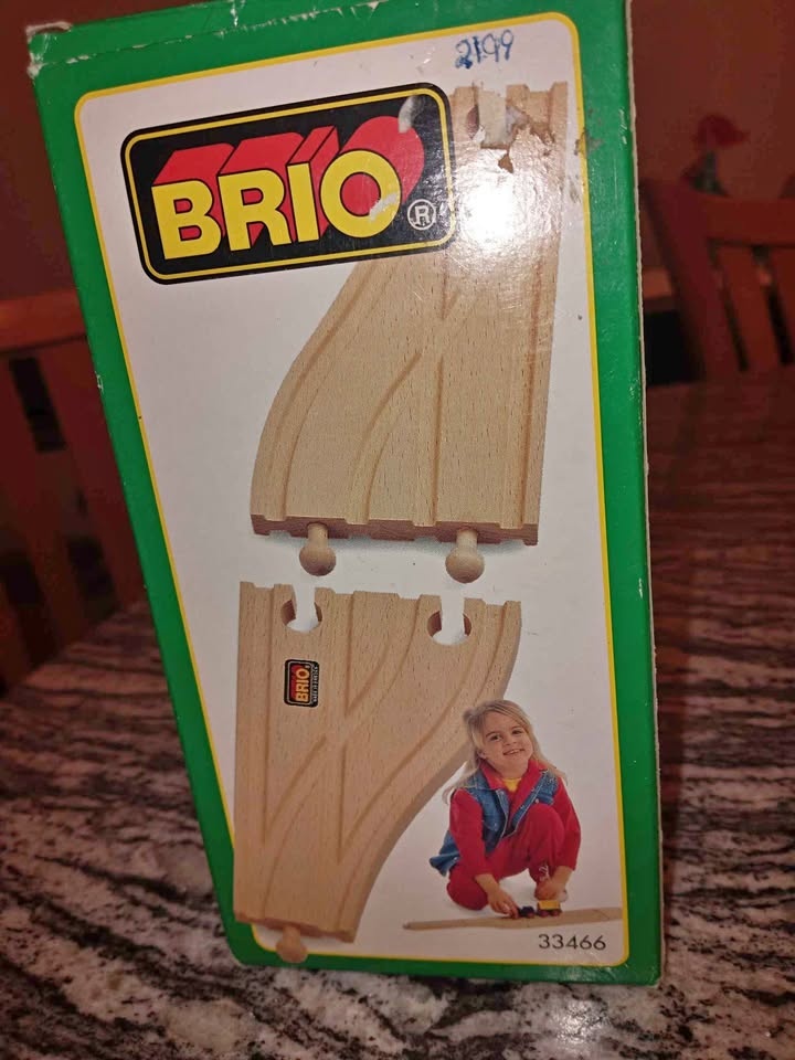 BRIO Parallel Switches 33466