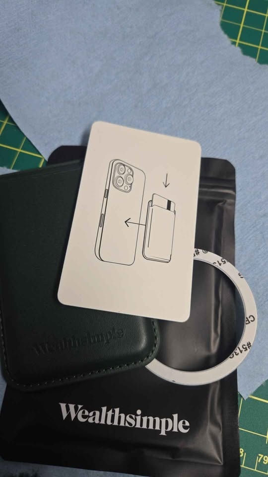 Wealthsimple Cardholder - photo 3