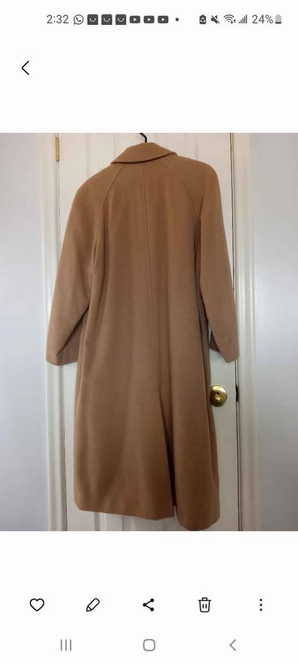 Womens Classic Camelhair Winter Coat - photo 2