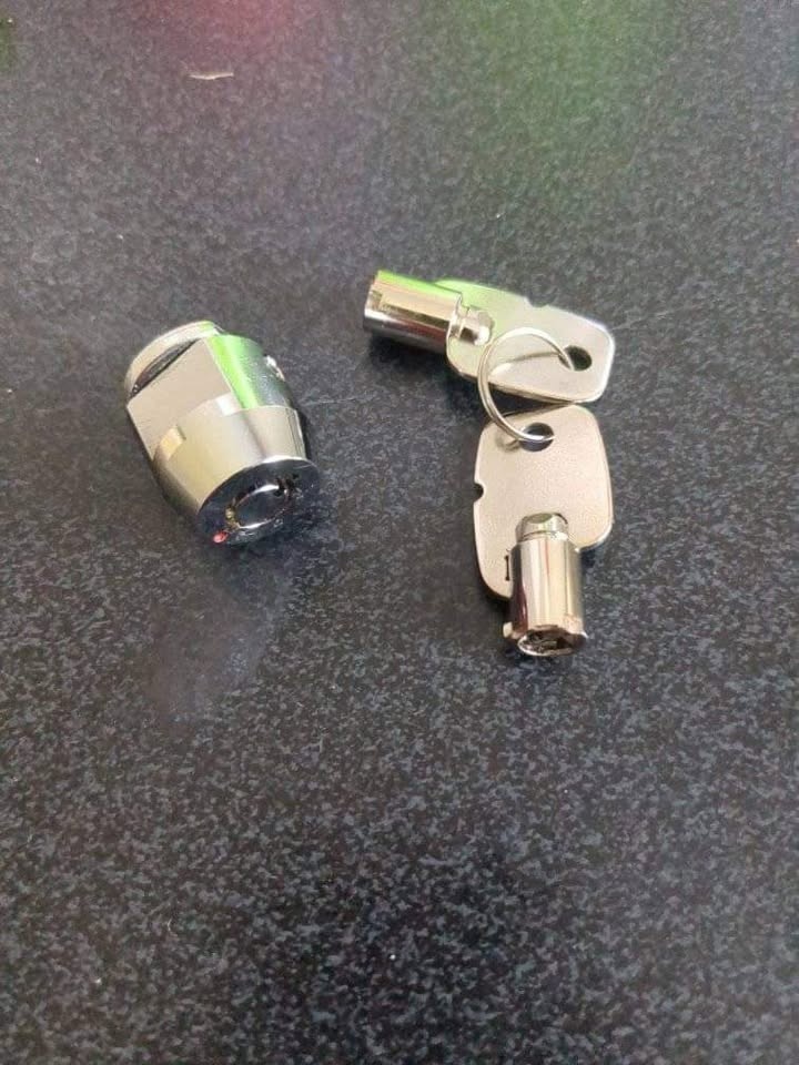 NEW CYLINDER LOCKS - photo 2