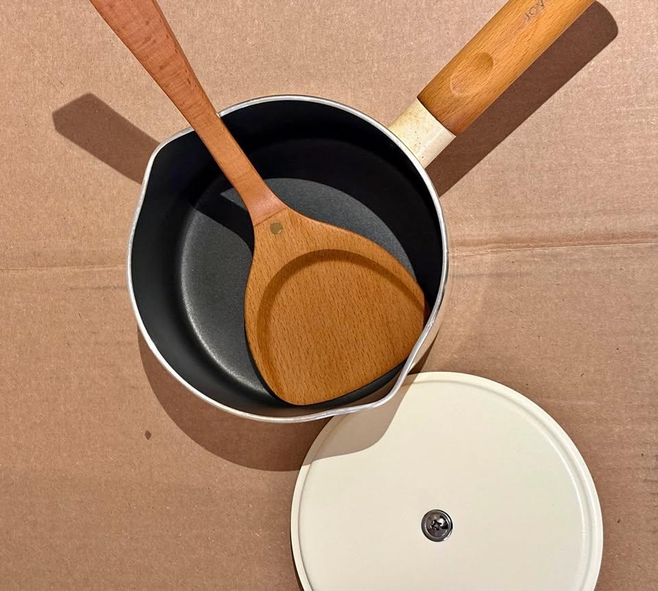Aesthetic Ceramic Saucepan w/ Wooden Handle + Spatula