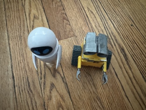 Disney Walle And Eve Figures - photo 2