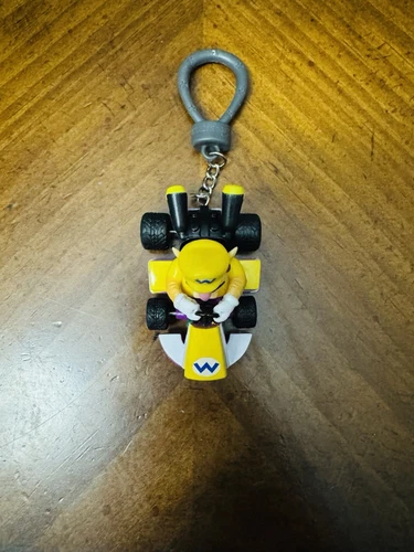 New Nintendo Wario Kart Keychain - photo 3