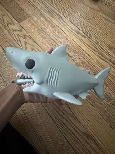 Funko Pop 759 Jaws Shark 6 inch Vinyl Figure