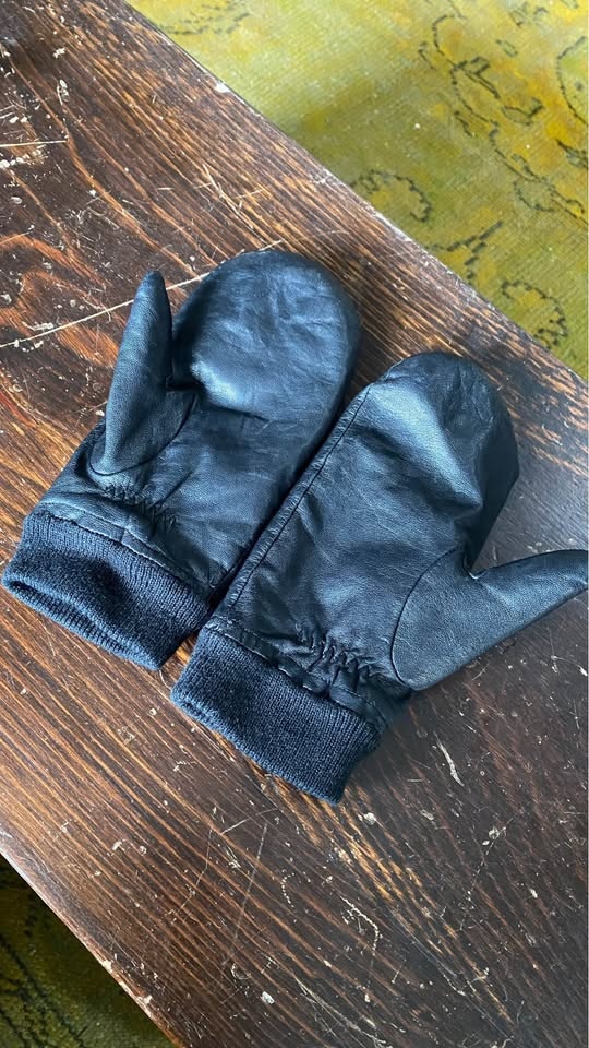Real leather mittens - fleece lined - photo 4