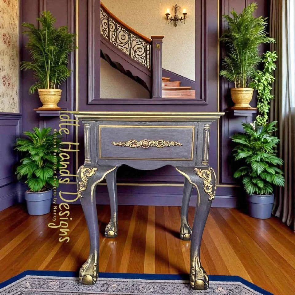 Plum-lishes - Accent Table