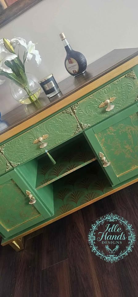 Green with Gold Accents Sideboard/Buffet Table - photo 4
