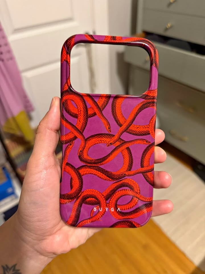Burga Watch Out - iPhone 17 Pro Case
