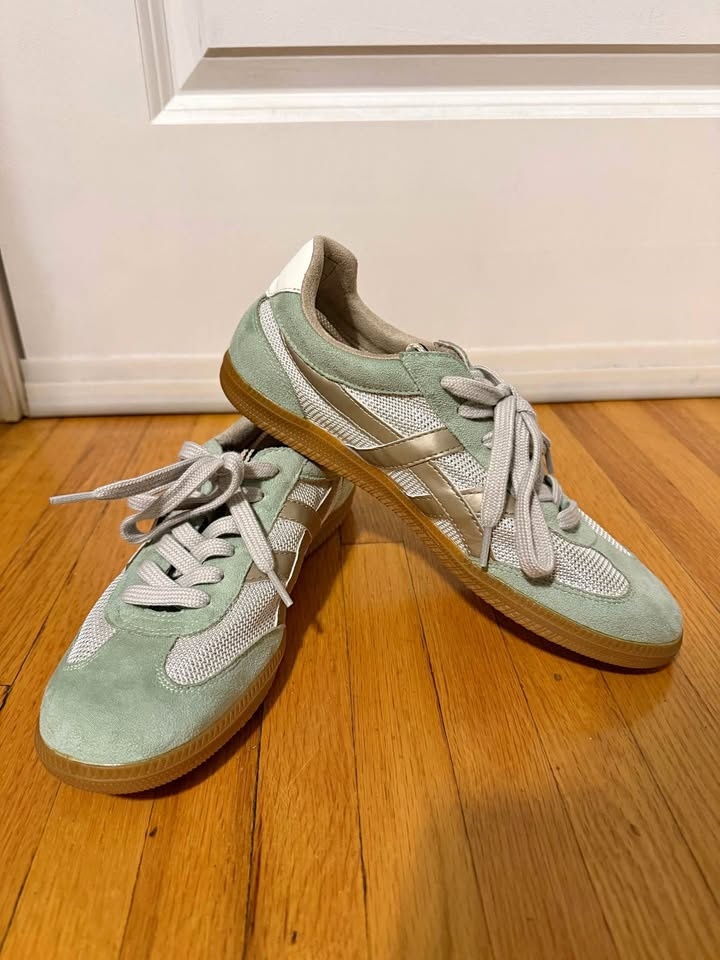 SHUSHOP Sasha Sneakers