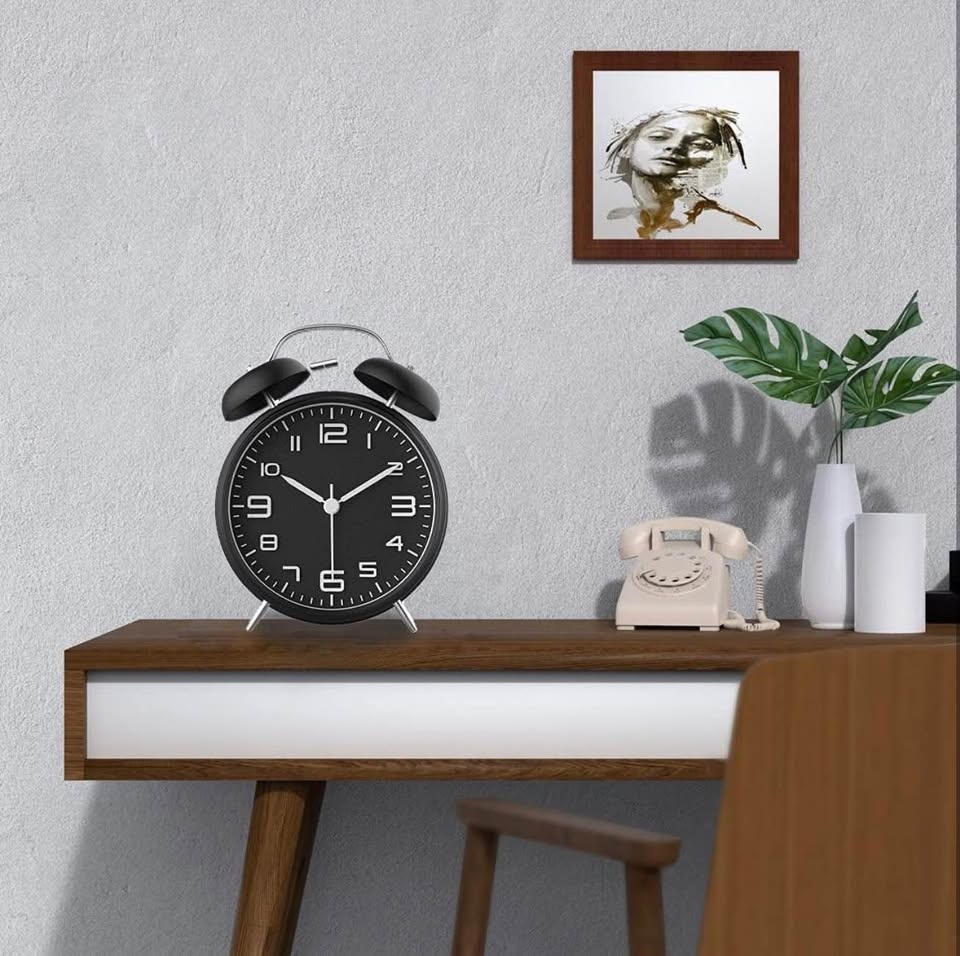 Very loud alarm clock - photo 3