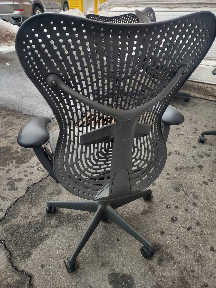 Herman Miller Office Chair - photo 3