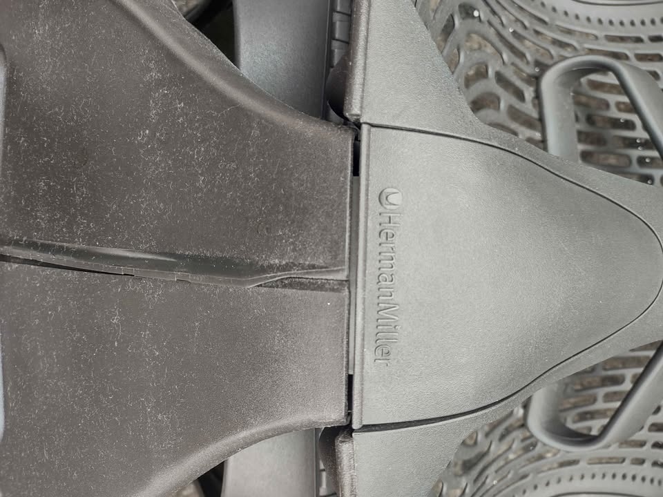 Herman Miller Office Chair - photo 4