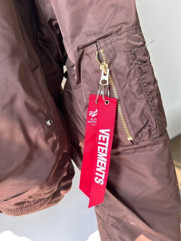 Vetements x Alpha Industries MA-1 Bomber Jacket (L) - Zipper Nee - photo 3
