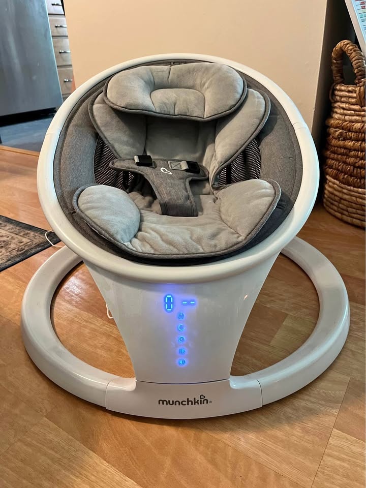 Munchkin Baby Swing
