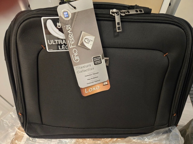 Gino Ferrari Loxo Titanium 16" Laptop Bag - New