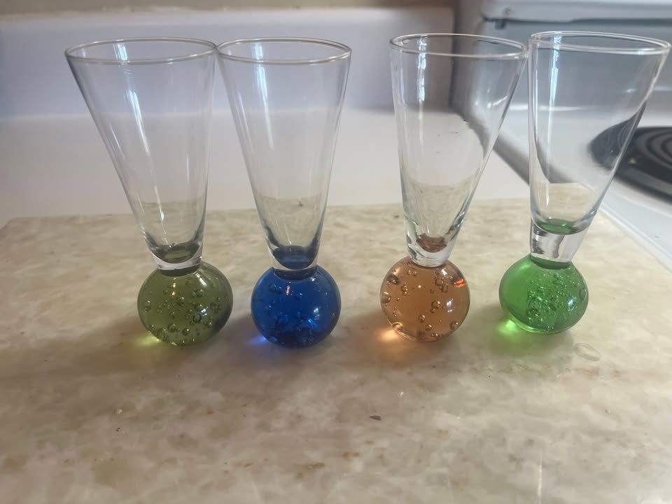 Set of 4 Vintage Bullicante Ball Bottom Shot Glasses