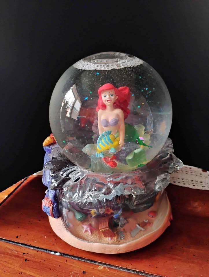 Disney Little Mermaid Under the Sea Snow Globe -cash only-