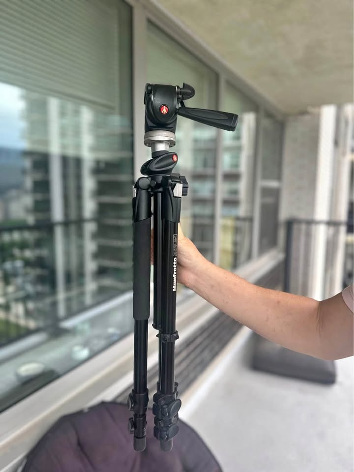 Manfrotto 190XDB Tripod with 804RC2 Head - Like New