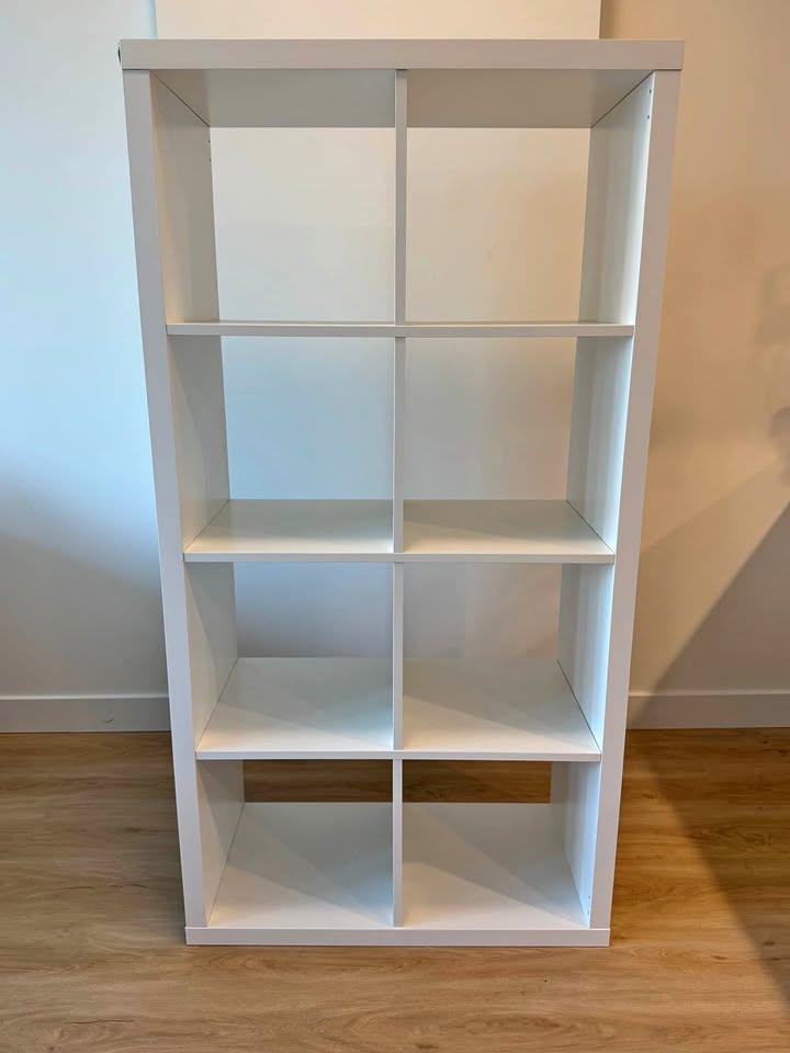 IKEA Kallax Shelf Unit – White (8 Cubes)