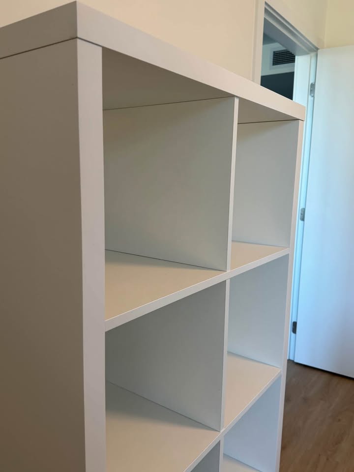 IKEA Kallax Shelf Unit – White (8 Cubes) - photo 2