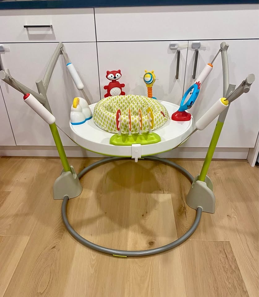 🥕 Skip Hop Explore & More Jumpscape Fold-Away Jumper