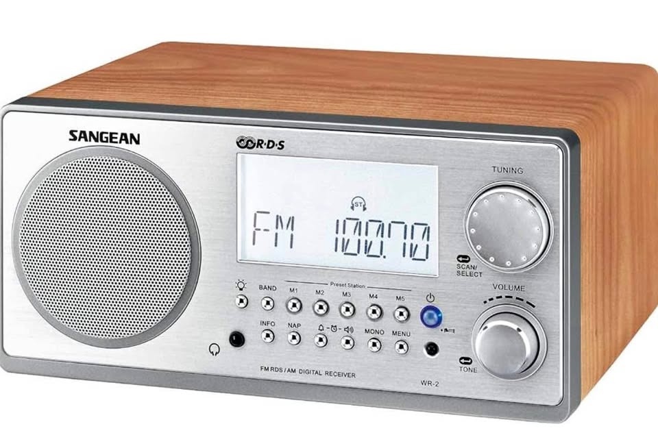 NEW Radio-Sangean WR-2 Digital AM/FM Tabletop Radio (Walnut)