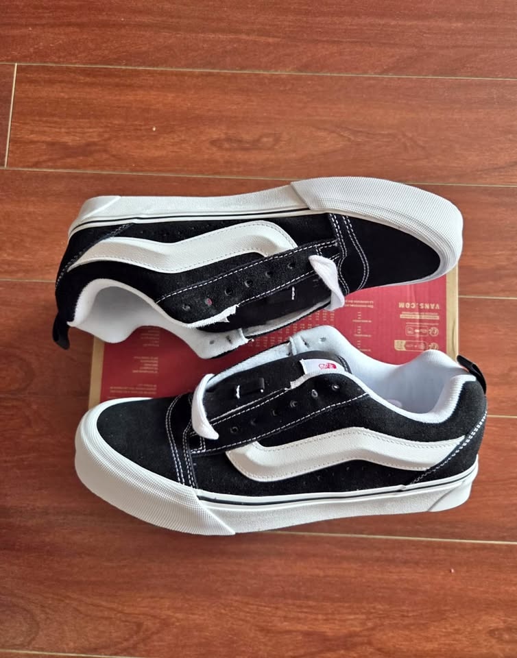 Vans Knu Skool - Black White
