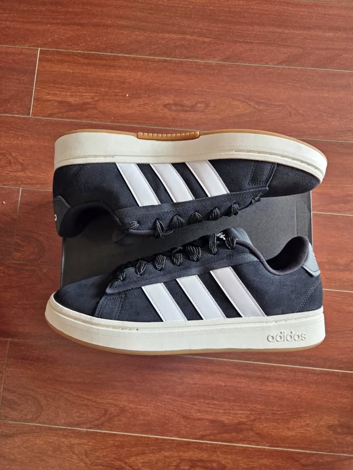 Adidas Grand Court Alpha - Core Black Cloud White Gum