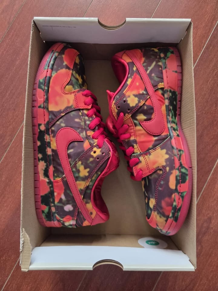 Nike SB Dunk Low - The Wizard of Oz Poppy Field - photo 2