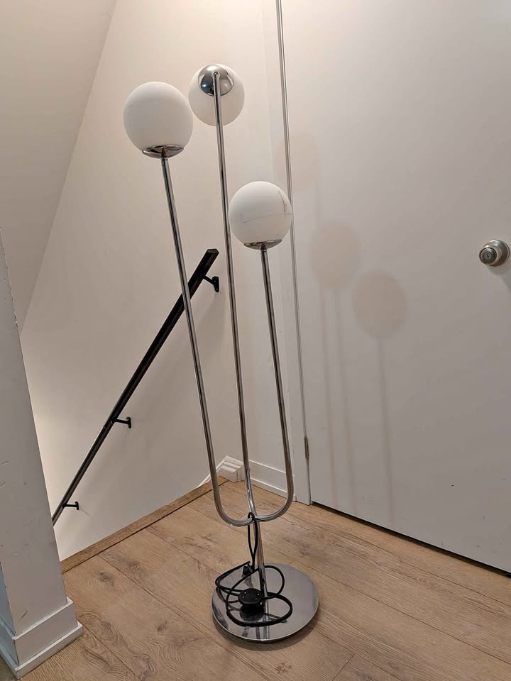 IKEA SIMRISHAMN Floor Lamp